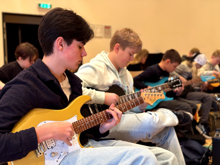 Guitar og bas-dage 2025